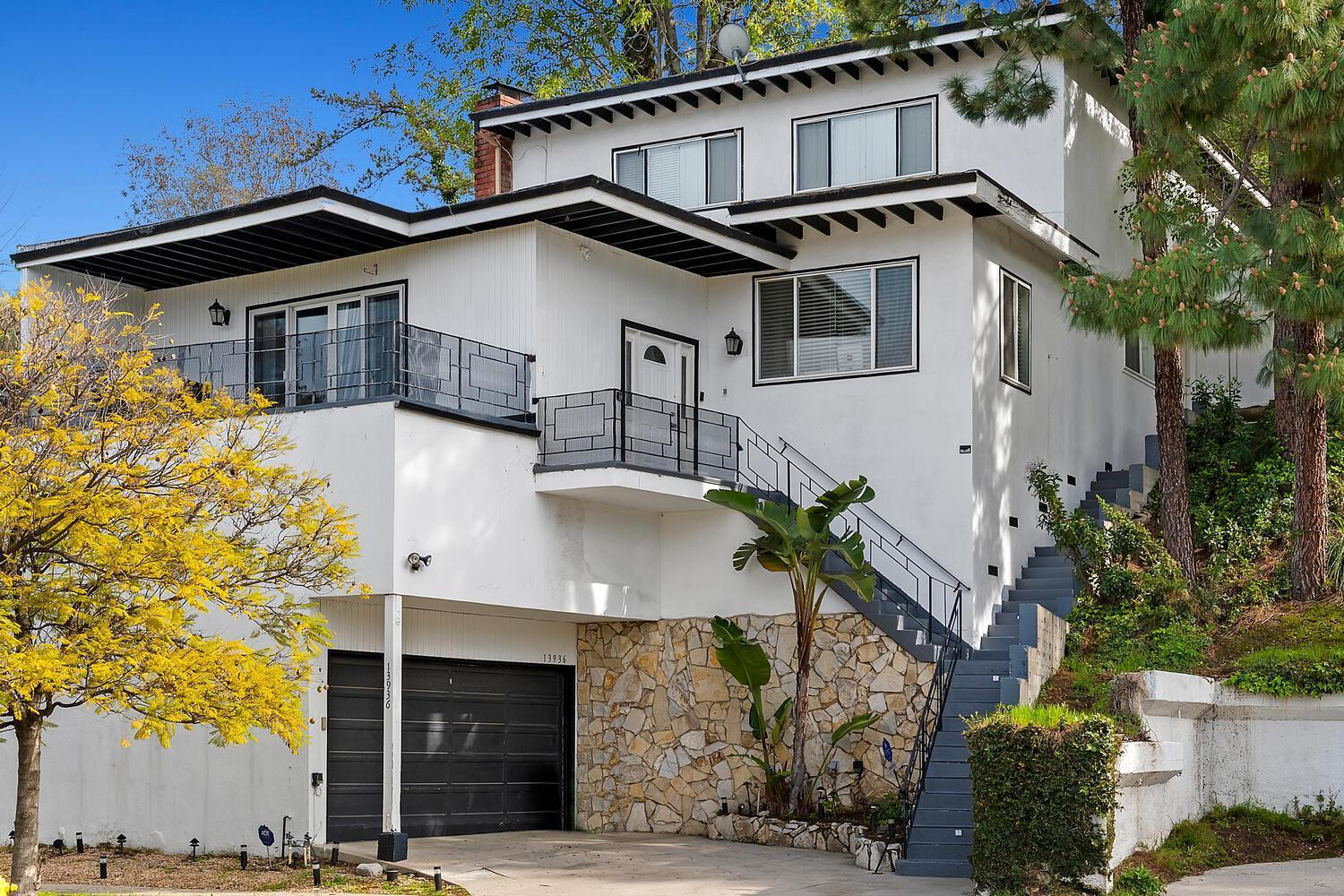 4 Bedroom And 3 Bath Close To Universal And Hollywood Vakantiehuis Los Angeles