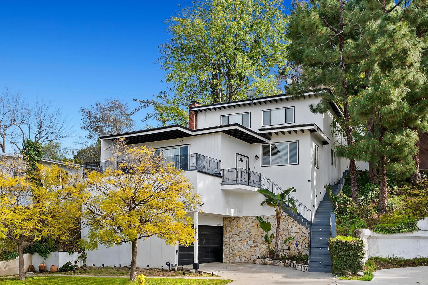 Vakantiehuis 4 Bedroom And 3 Bath Close To Universal And Hollywood Los Angeles